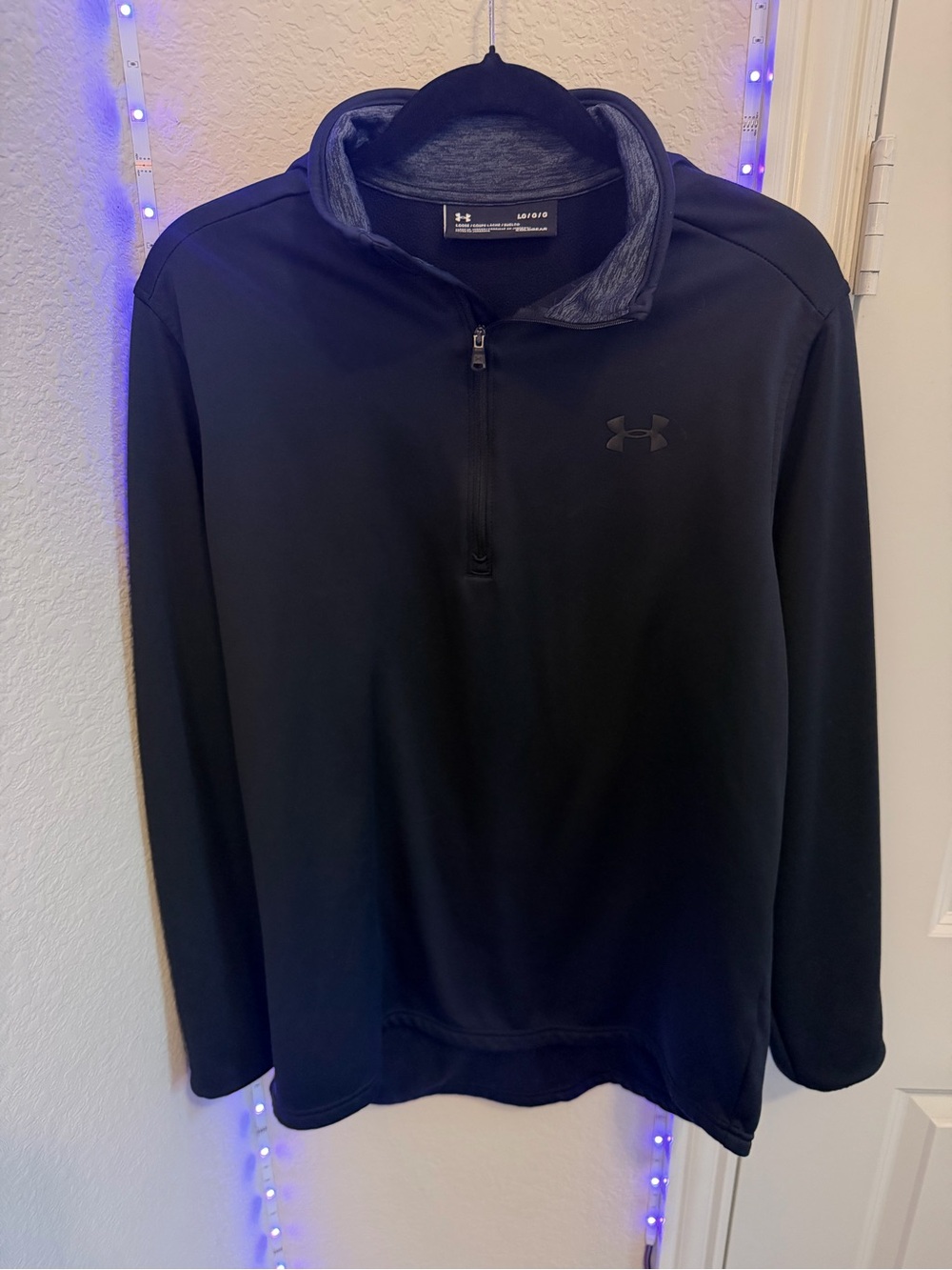 Under Armour Men's size Large Black  Cold Gear Quarter-Zip Performance Pullover